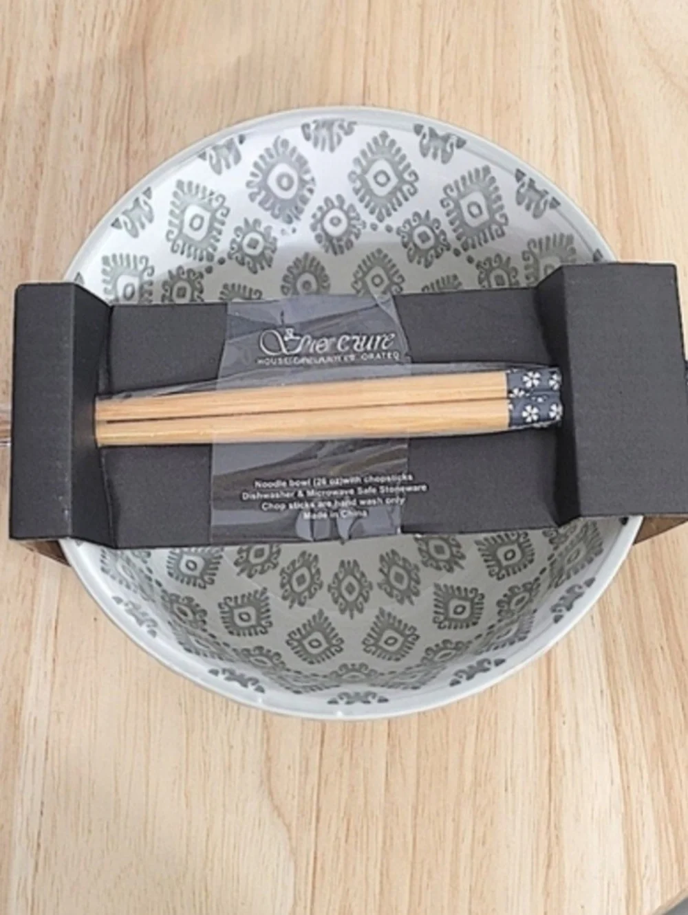 Signature Warehouse Inc. Grey Patterned Noodle Bowl with Chopsticks